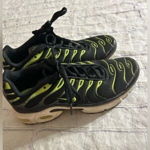 NIKE AIR MAX TN BLACK VOLT GREEN 655020-086 (2018) SNEAKERS SIZE 5.5Y